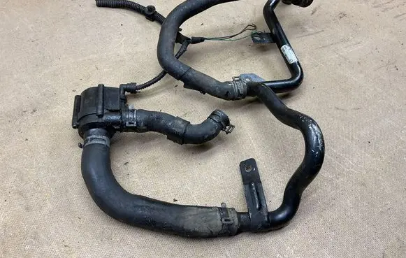 Volkswagen Golf VII Brake booster pipe/hose 04L121065CK
