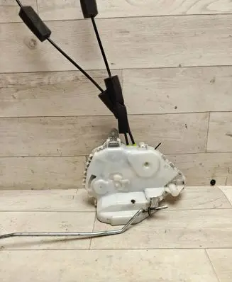 Honda Accord Front door lock 