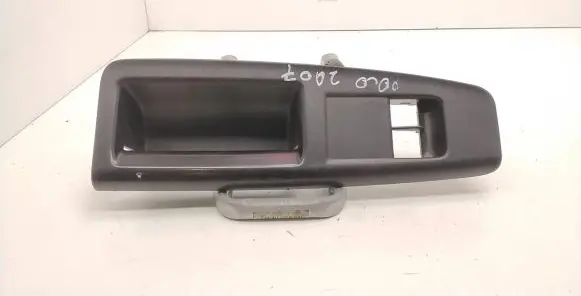 Volkswagen Polo IV 9N3 Electric window control switch 6Q1867171E
