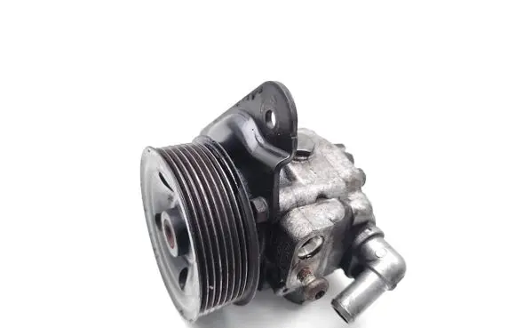 Land Rover Range Rover L322 Power steering pump QVB500640