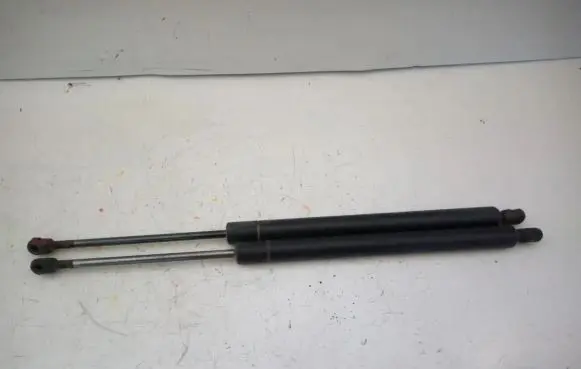 Volkswagen Sharan Shock absorber/damper mounting bracket 