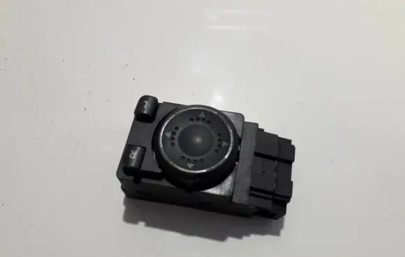 Volkswagen PASSAT B5 Wing mirror switch 3B2959565B