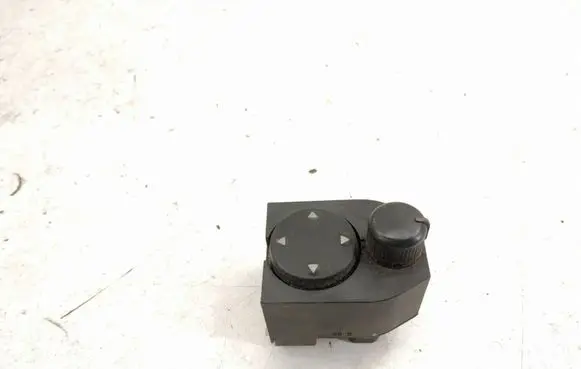 Audi A4 S4 B6 8E 8H Wing mirror switch 8D0959565