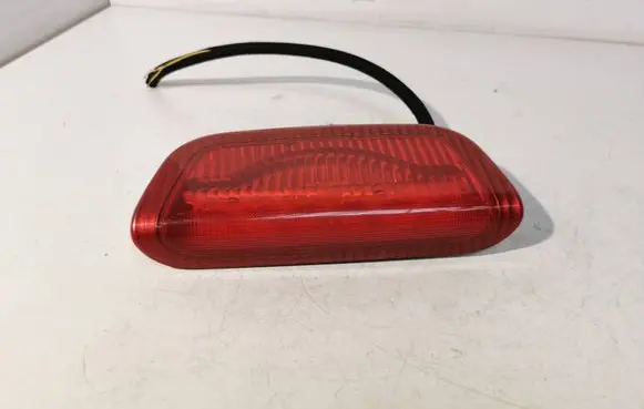 Nissan Juke I F15 Third/center stoplight 26590BV80A
