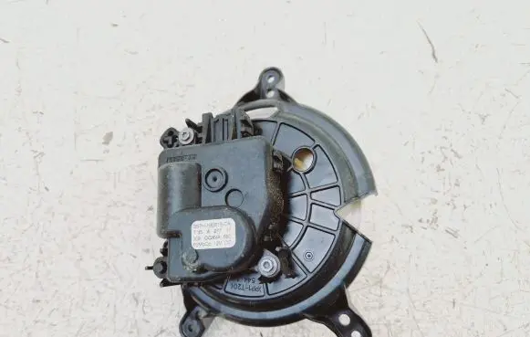 Ford Escape IV Air flap motor/actuator GS7H19E616 GS7H19E616CA GQXVA