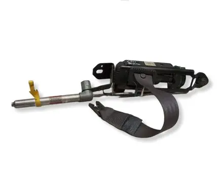 Volvo V70 Front seatbelt 8626244
