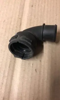 Volkswagen PASSAT B6 Engine coolant pipe/hose 1K0122291