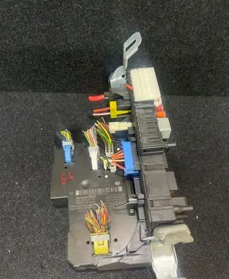 Mercedes-Benz E W212 Fuse box set 2129005201 2129024301 00962038