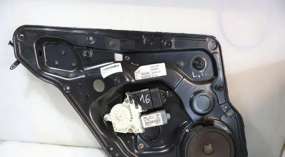 Seat Toledo II (1M) Rear window lifting mechanism without motor
