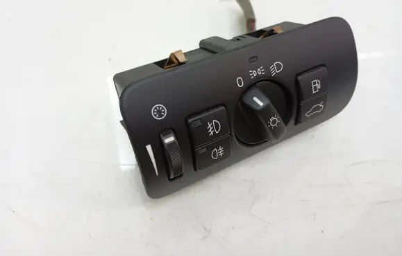 Volvo V70 Light switch 30739434 10093575