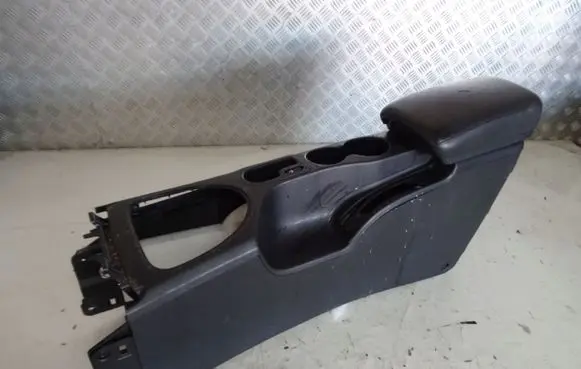 Nissan Qashqai Armrest 