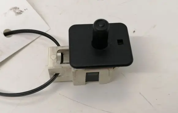 Mercedes-Benz C W203 Rear door sensor 2028209410 30011501