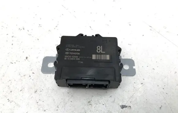 Lexus LBX Door control unit/module 8943052040