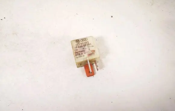 Seat Alhambra (Mk1) Other relay 357911253