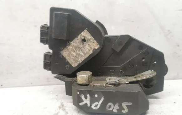 Volvo V70 Front door lock