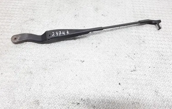 Mercedes-Benz E W211 Front wiper blade arm