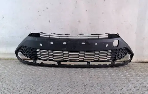 Toyota C-HR I Front bumper lower grill 52129F4110