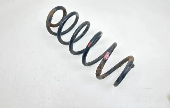 Toyota Verso Rear coil spring