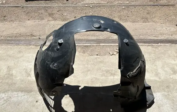 Jaguar XE Front wheel arch liner splash guards