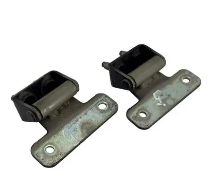 Tailgate/trunk/boot hinge