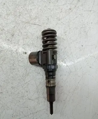 Audi A4 S4 B7 8E 8H Fuel injector 03g130073g