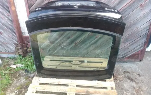 Mercedes-Benz C AMG W203 Tailgate/trunk/boot lid