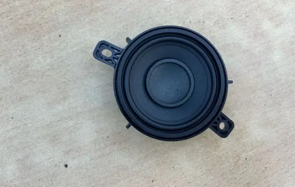 Tesla Model 3 Panel speaker 111889400B
