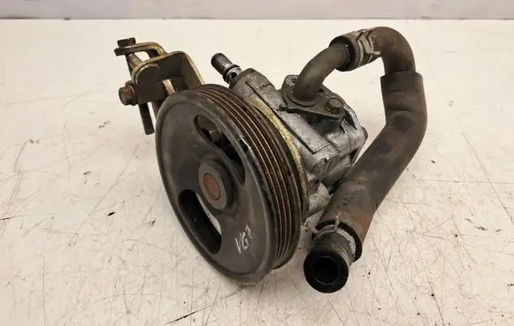 Mazda MX-5 NB Miata Power steering pump 992958