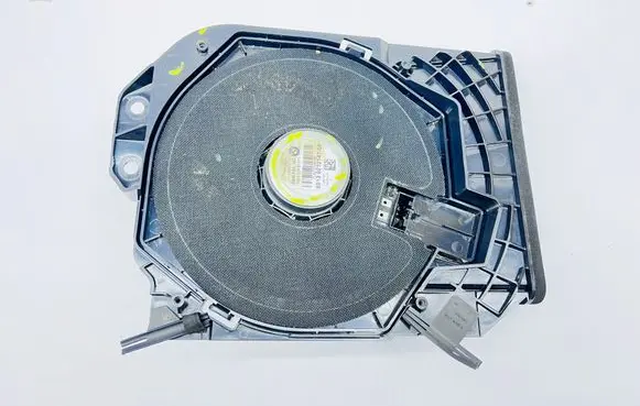 BMW 4 F36 Gran coupe Subwoofer speaker 18820010 9210147 430407861871