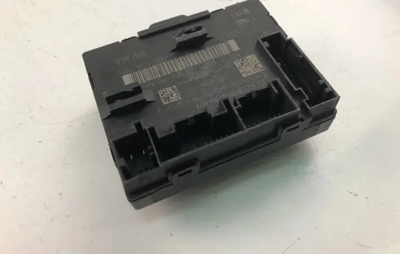 Volkswagen Golf VII Other control units/modules 5Q0959592E