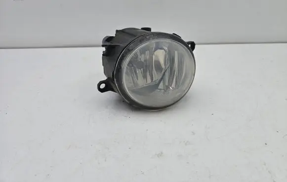 Toyota Prius+ (ZVW40) Front fog light 89092699