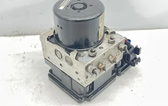 Mercedes-Benz S W221 ABS Pump A2215458732