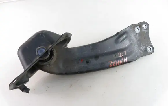 Volkswagen PASSAT B7 Rear control arm 3C0501475A