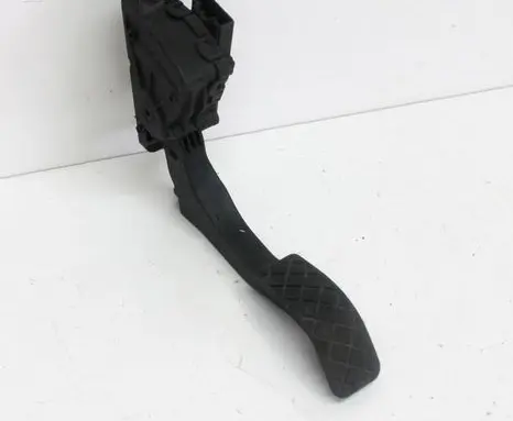 Audi A6 S6 C6 4F Accelerator throttle pedal 4F1721523A