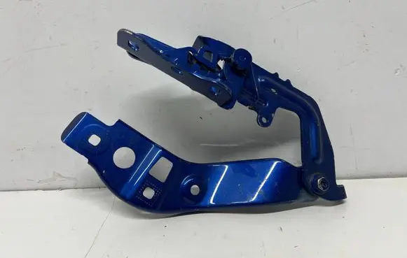 Mercedes-Benz CLA C118 X118 Engine bonnet/hood hinges A1778801100