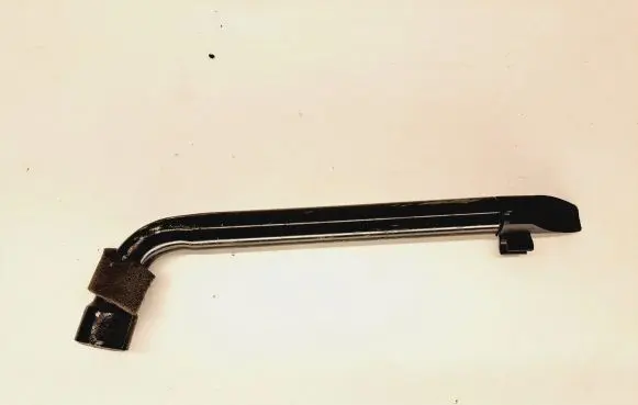 Volvo V50 Wheel nut wrench 1X4A17032AC D3L5A2405