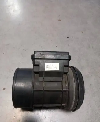 Mazda 626 Mass air flow meter E5T51071