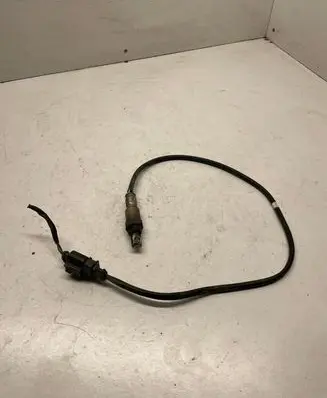 Volkswagen Golf VII Lambda probe sensor 04E906262 8K0973704