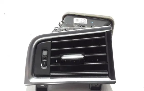 BMW 5 GT F07 Dashboard side air vent grill/cover trim 9142588