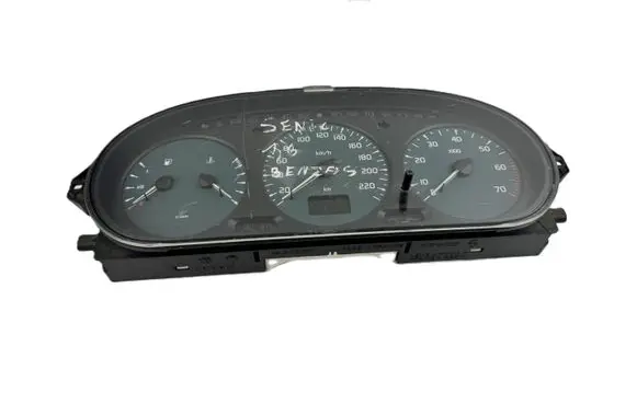 Renault Scenic I Speedometer (instrument cluster) 21578161