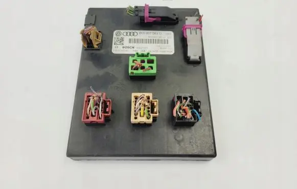 Audi A4 S4 B8 8K Comfort/convenience module 8K0907063D