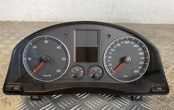 Volkswagen Golf V Speedometer (instrument cluster) 1K0920854R V0010000