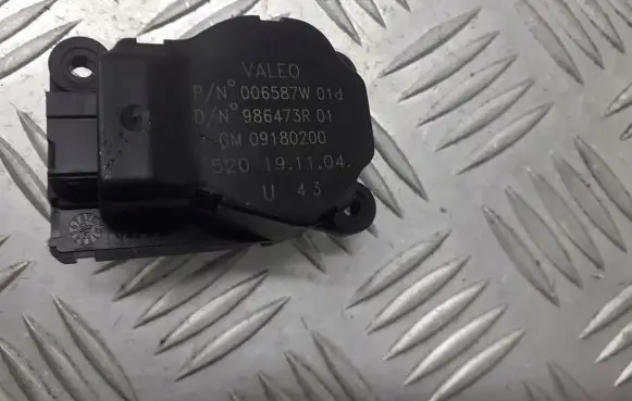 Opel Vectra C A/C air flow flap actuator/motor 09180200