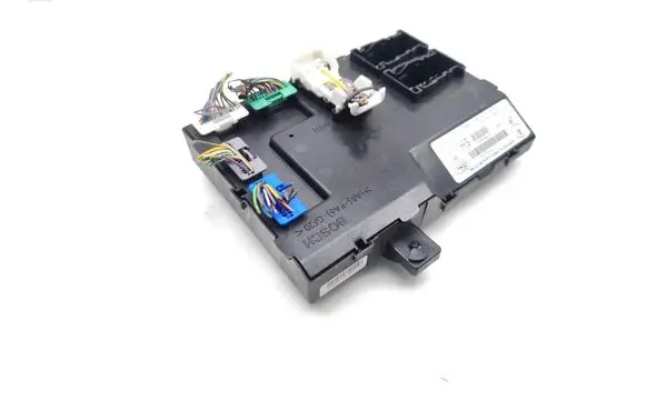 Ford Fiesta Comfort/convenience module AV1T-15K600-EH