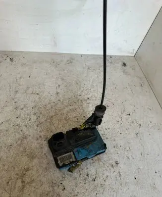 Volvo S80 Front door lock