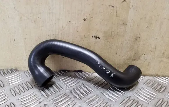 BMW 5 E39 Breather hose/pipe 