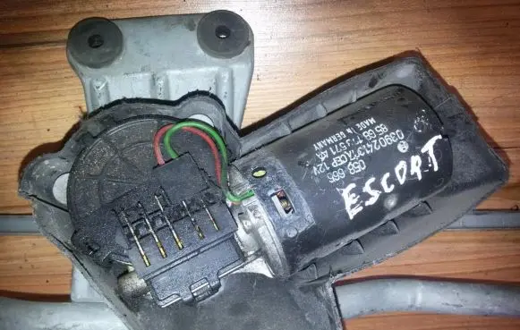 Ford Escort Wiper motor 0390241307