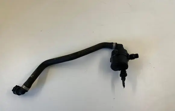 BMW 3 F30 F35 F31 Electric auxiliary coolant/water pump 7643949 8679885