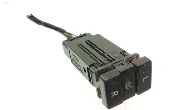 Toyota Auris 150 Seat heating switch 15B088