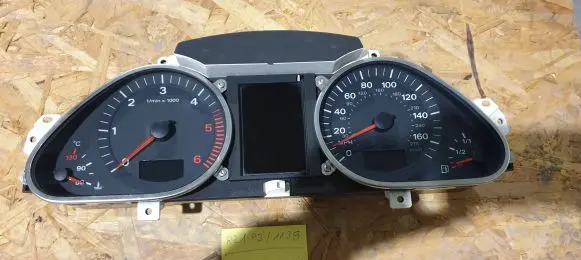 Audi Q7 4L Speedometer (instrument cluster) 4L0920950A